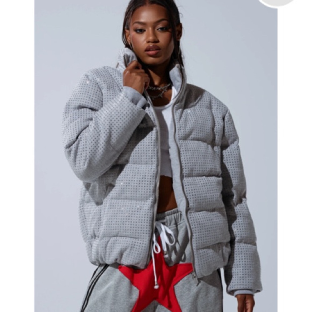 AKIRA Light Gray Quilted Puffer Jacket